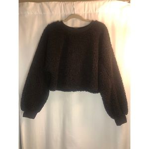 Wild Fable cropped crew neck fuzzy sweatshirt